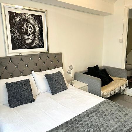 "Bright & Spacious" 3 Bedroom Flat By Kings Cross, St Pancras Station!!!!64 London Exterior photo