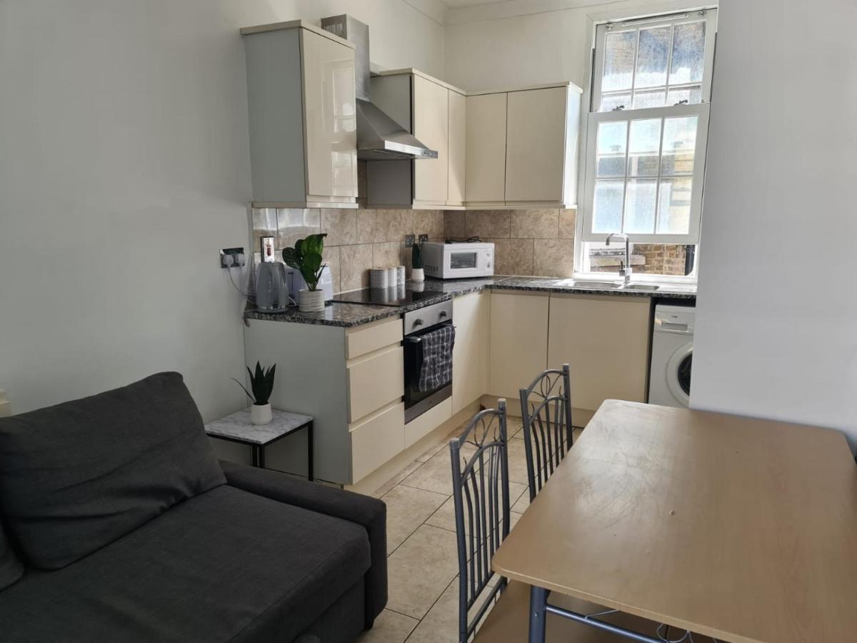 "Bright & Spacious" 3 Bedroom Flat By Kings Cross, St Pancras Station!!!!64 London Exterior photo