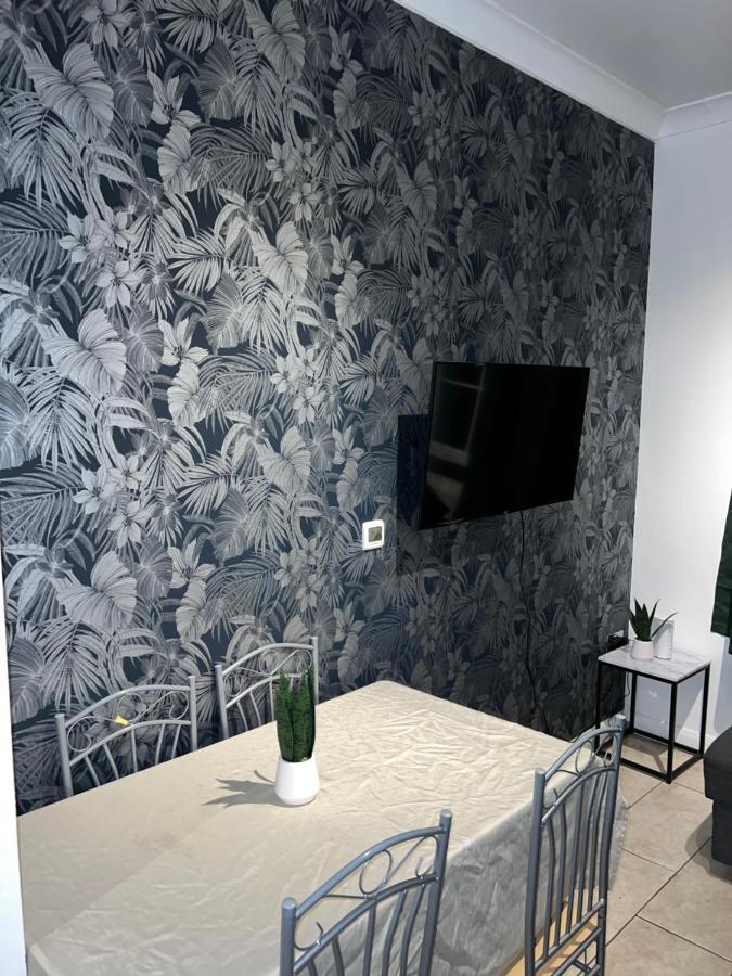 "Bright & Spacious" 3 Bedroom Flat By Kings Cross, St Pancras Station!!!!64 London Exterior photo