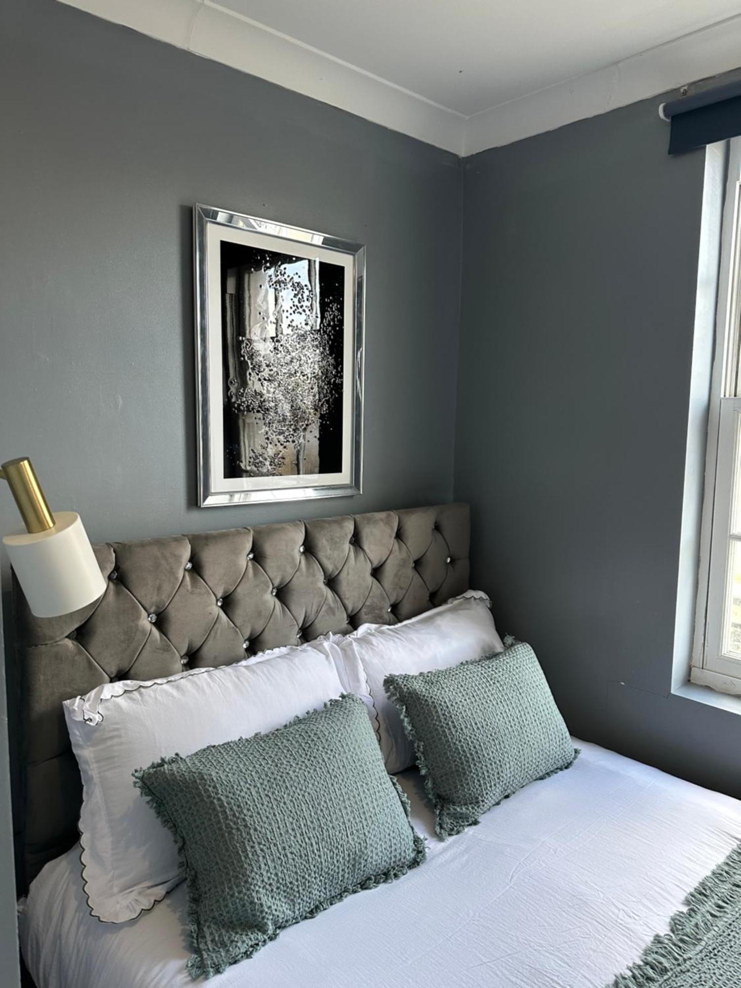 "Bright & Spacious" 3 Bedroom Flat By Kings Cross, St Pancras Station!!!!64 London Exterior photo