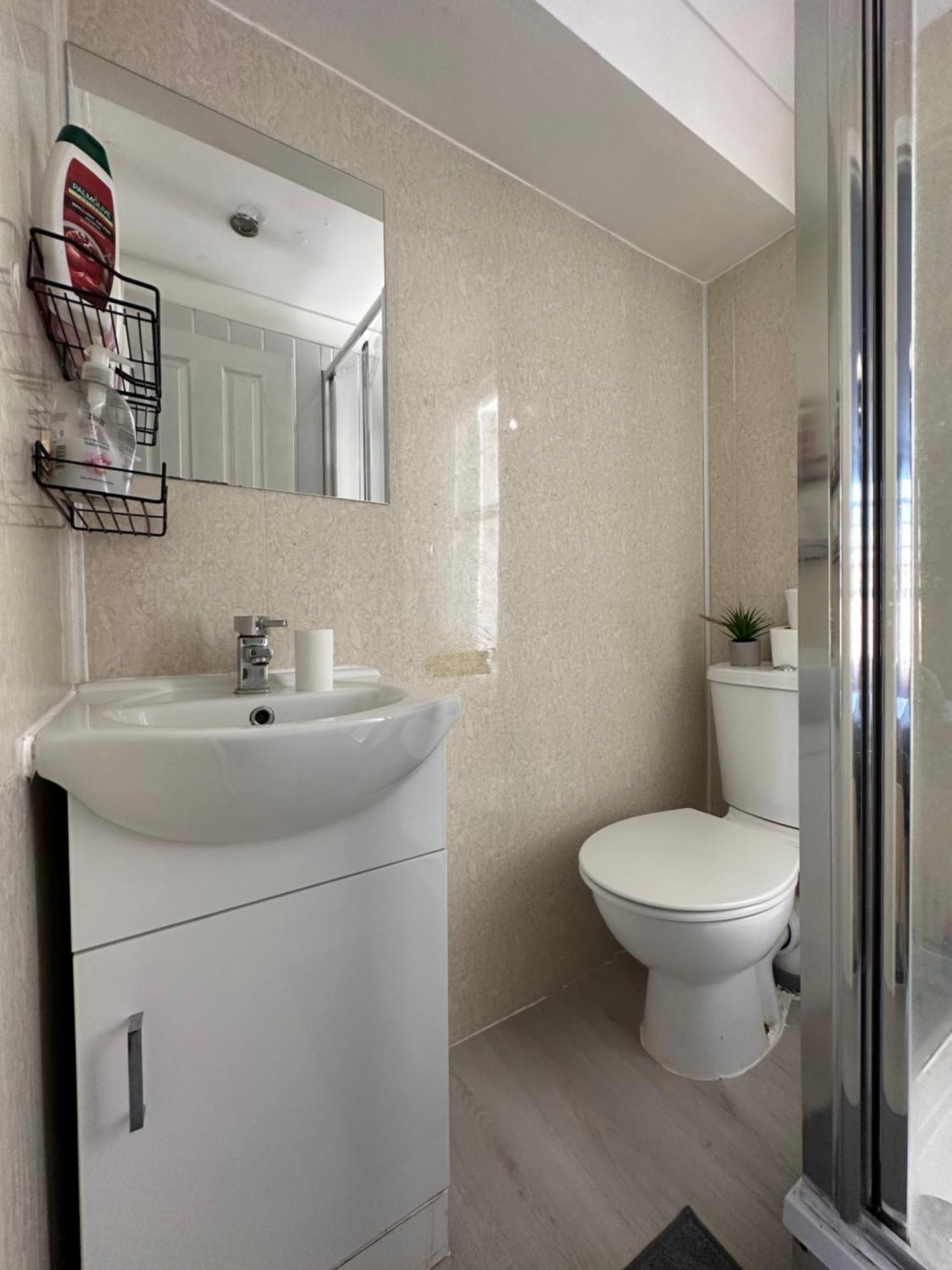 "Bright & Spacious" 3 Bedroom Flat By Kings Cross, St Pancras Station!!!!64 London Exterior photo