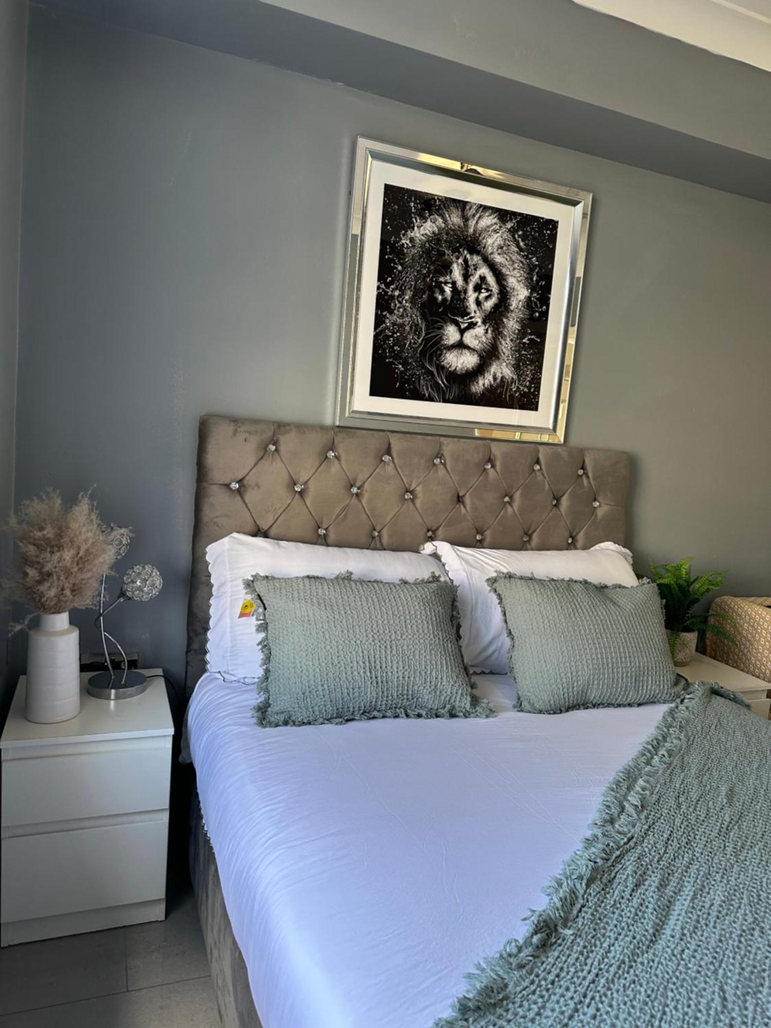 "Bright & Spacious" 3 Bedroom Flat By Kings Cross, St Pancras Station!!!!64 London Exterior photo