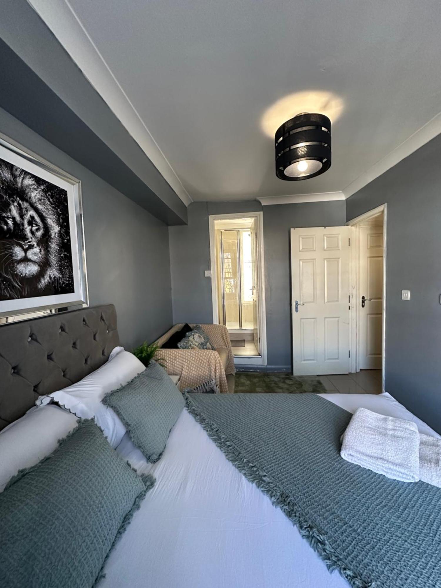 "Bright & Spacious" 3 Bedroom Flat By Kings Cross, St Pancras Station!!!!64 London Exterior photo